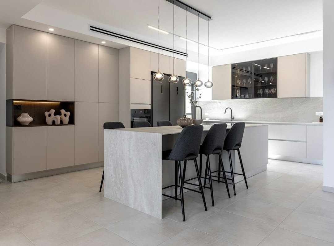 Modern kitchen with a clean large-format porcelain tile floor